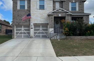 Relax with Spacious Modern Simplicity - Photo 7