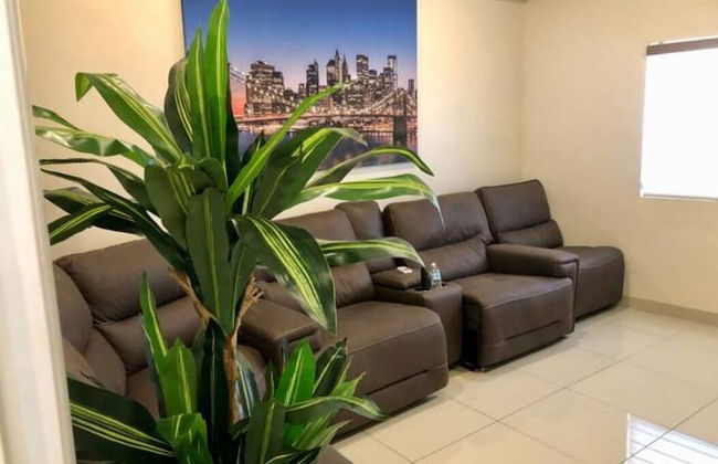 Charming House With Beautiful City View - Foto 19