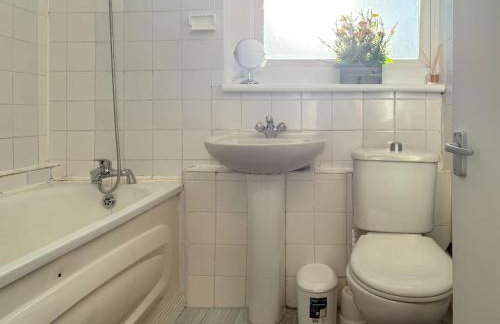 St John's House Isleworth London By Smart Corporate Stays - Foto 4