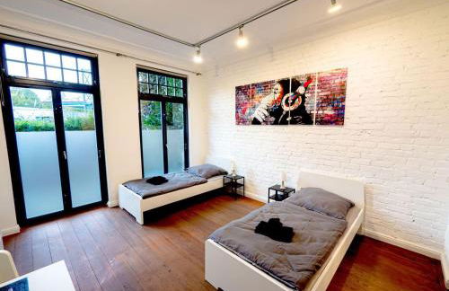 Monteurwohnung-in-Villa-8-Betten-WLAN-TV-Einbaukueche-Ahrensburg-Zentrum-Naehe-Hamburg-AGRP1201 - Foto 1