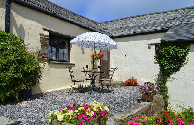 Windbury Cottage - Photo 1