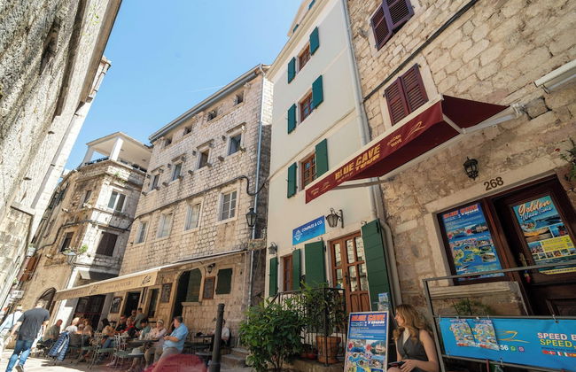 Studios Belvi - Photo 1