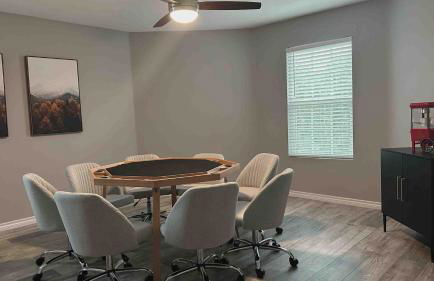 Retreat close to Lewisville Lake with pool, pet ok - Photo 33