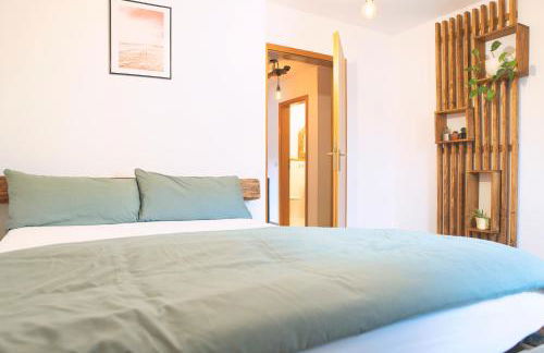 Apartment Bavaria - Zentral mit Stellplatz, Küche & Netflix - Foto 18