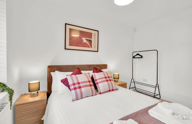 Foxherne 6 Bdrm, 3BA Hse -17 - Foto 8