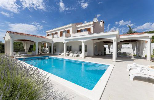 Villa Olivia - Peaceful Family Paradise Near Beach - Foto 6
