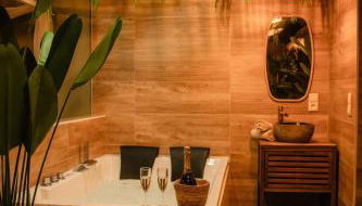 La Canopée, Jungle Room Suite de Luxe - Jacuzzi Sauna - Foto 2