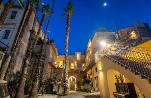 Luxury Historic Villa with heated pool near Catania, Taormina, the Sea and Mount Etna by SicilianRelaxingHomes - Foto 19