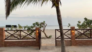 BEACH HOUSE - Loggia Suite 4 - com cozinha - na praia -BEACHFRONT - Foto 2