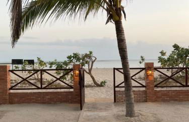 BEACH HOUSE - Loggia Suite 4 - com cozinha - na praia -BEACHFRONT - Photo 2