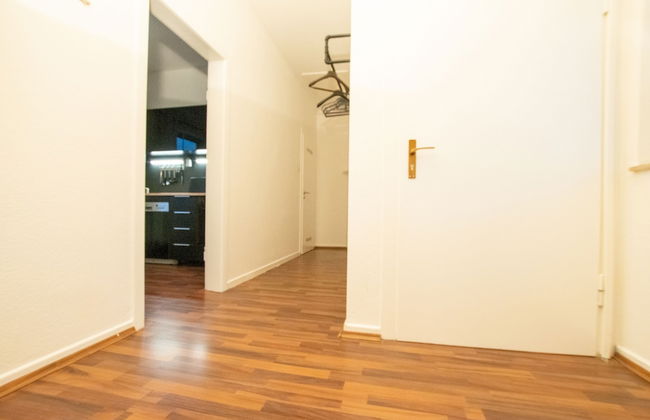 Spacious House - Photo 35