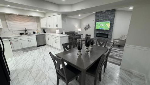 Modern Family Home -3BR -High Speed Wi-Fi Comfort - Foto 3