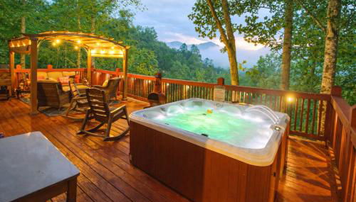 Hot Tub, Fire Pit and Lake Access! Almond Cabin - Foto 1