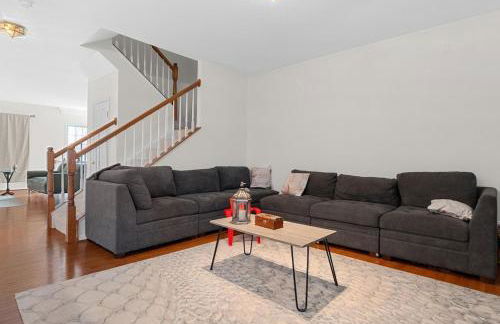 Spacious Townhouse near DC Airport Work Friendly - Foto 22