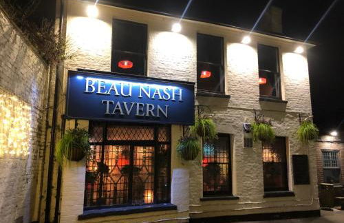 Lovely Stable mews in hidden location - Photo 24