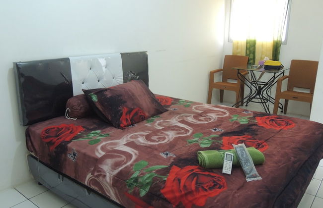 Reva Room on Gunung Putri Square Apartment - Photo 9