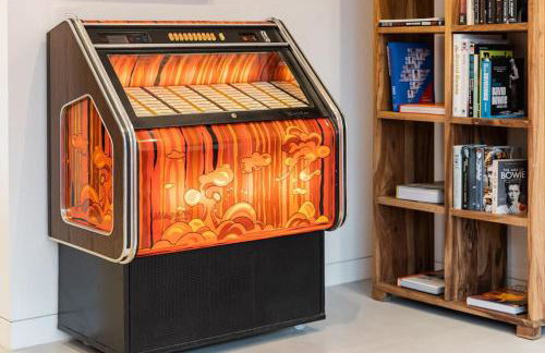 The Bowie is a David Bowie themed Smart House - Foto 59