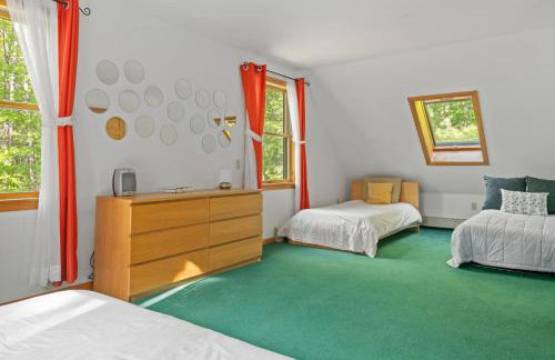 The Tipsy Moose, Ayuh Lakeside Lodge - Photo 33