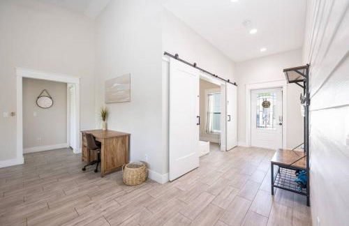 Mini Golf Course*Heated Saltwater Pool*Lakeview! - Foto 20