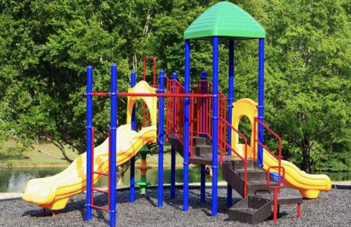 Modern Woodland Cabin With Pool View - Foto 19