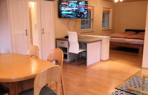 Ferienhaus am Bach mit großem Garten - Foto 7