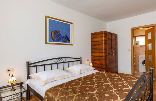 Villa in Sumartin Near the Beach & Ferry Port - Foto 7