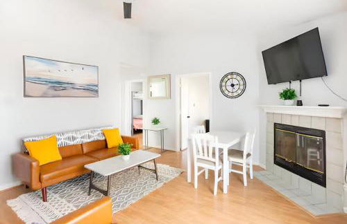 Beautiful House Sleeps 12 - Hot Tub - Breakfast - Walk to Beach - Foto 1