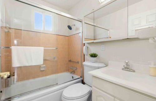 Mid Century Garden View Home Parking - Foto 48