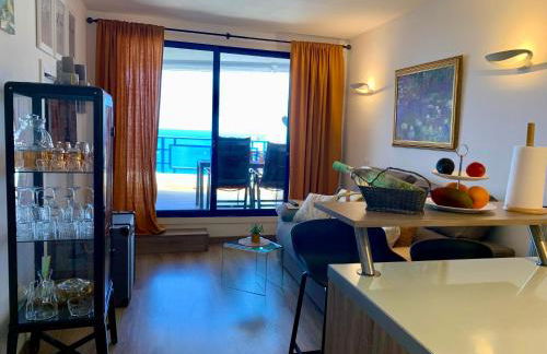 Private apartment with stunning ocean views and sunset. - Photo 31