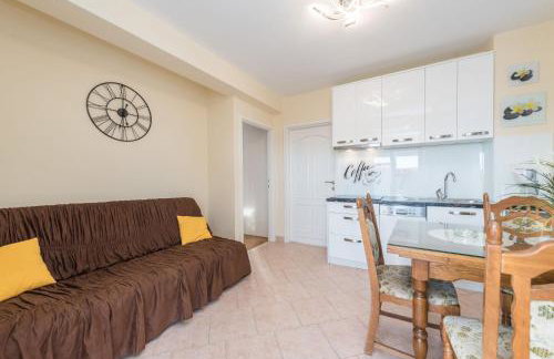 Villa Zdenka with heated pool - Photo 20