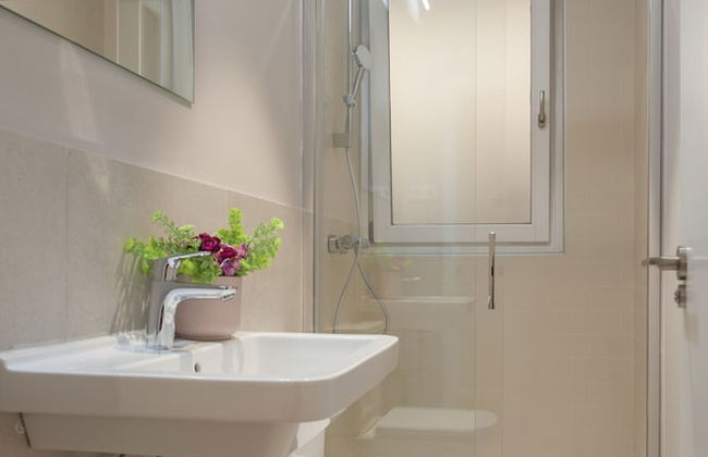 Collection La Latina - Photo 57