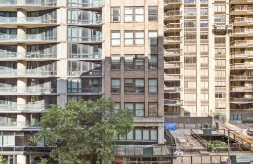 Blueground Midtown East rooftop nr Bryant Park NYC-2070 - Photo 3