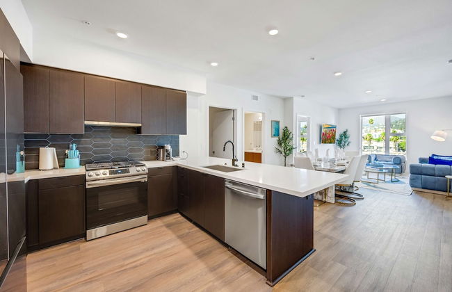 Luxury 3BR Hollywood Sign View by Oneluxstay - Photo 26