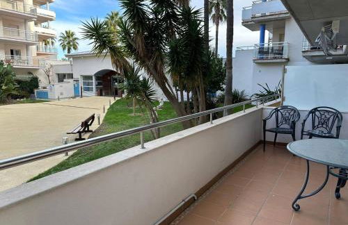 Apartamento con parking y piscina comunitaria AV-42 - Foto 18