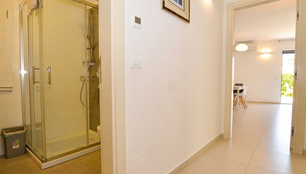 Family Friendly Spacious Apartment With Garden and Terrace - Foto 2, Vestíbulo