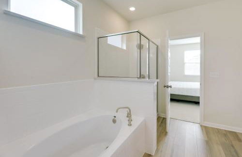 Buda Business-Ready House Office, Home Gym and Yard - Foto 20