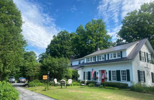 Artful Lodging & Retreats - Photo 1