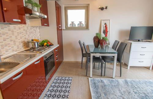 EnjoyIseoLake - Van Gogh - beautiful lake Iseo view and swimming pool - Photo 9