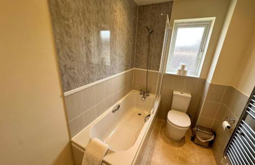 Spacious & Modern Retreat Garden Free Parking! - Foto 58