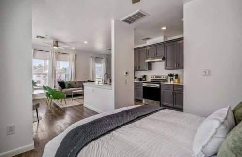 Comfy Studio With Private Parking Near Tx Med Ctr - Foto 13