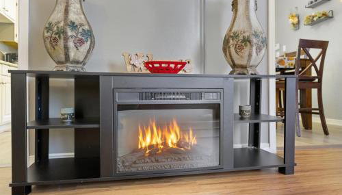 Next Stop! Comfort! 3 BR Near Amtrak Station! - Foto 2