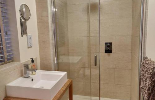 3 BR Ensuite Cottage Private Garden Parking Near St Neots - Foto 48