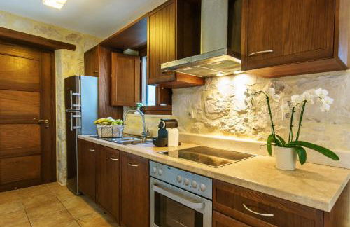 Exensian Villas & Suites - Photo 42