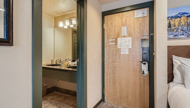 Ski Slope Steps From Unit, Quick Walk to Main St - Foto 4, Habitación