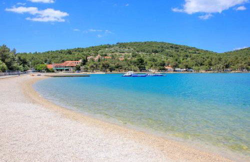 Kuća za odmor ALFIS - Jezera - Photo 11