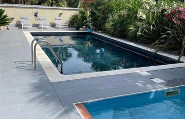 Maison 9 couchages avec piscine et jardin au calme - Foto 1
