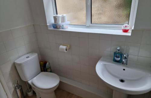 Millmead Apartment in central Guildford with parking - Photo 24