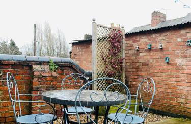 Selston House, 3 bedroom cosy cottage Home for up to 6 Guests, Cul-de-sac on Private road - Foto 14