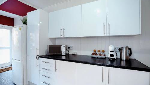 Perfect Booking 4 Bed Home in Leytonstone - Foto 3, toaster
