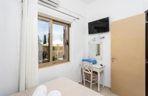 Stefania Villa Dio in Roumeli - Photo 26